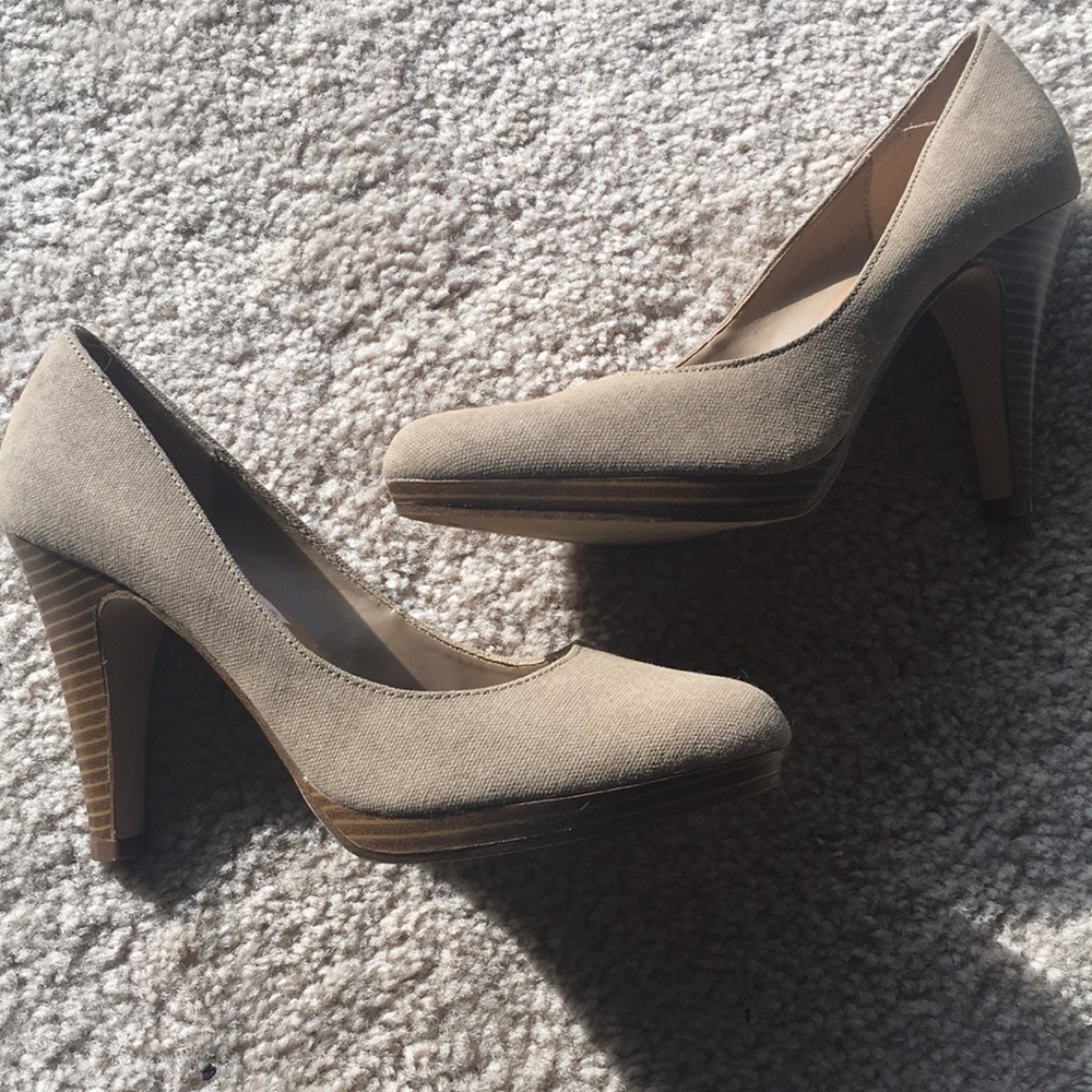 Tan Canvas Heels